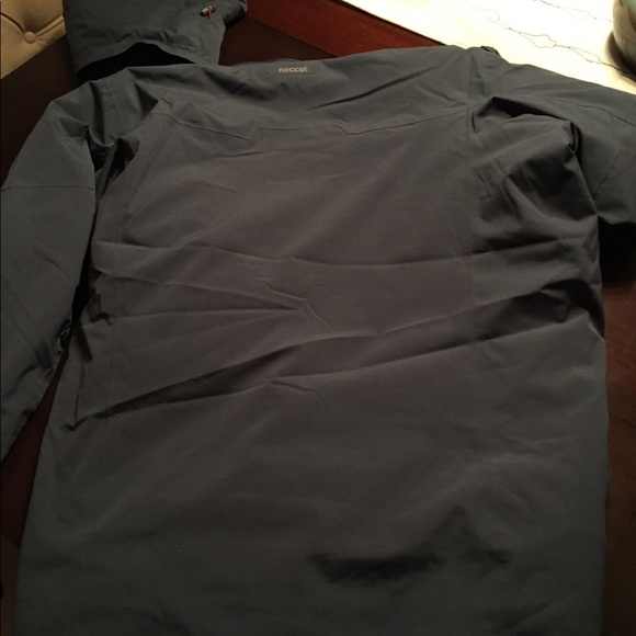 Men’s Medium Insulated Jacket - Dark Teal - Picture 4 of 5